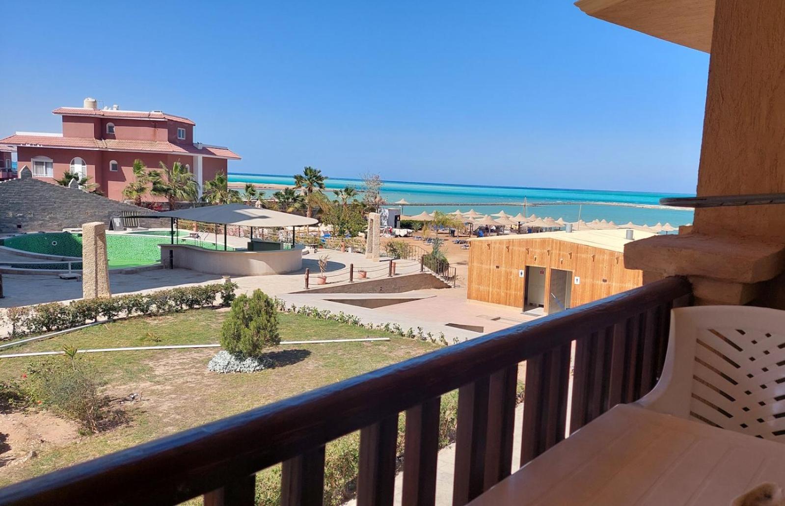 Comfort Zone At Turtles Beach Resort Хургада Экстерьер фото